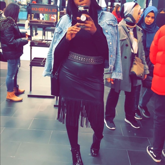 Faux leather fringe hem skirt - Picture 3 of 7